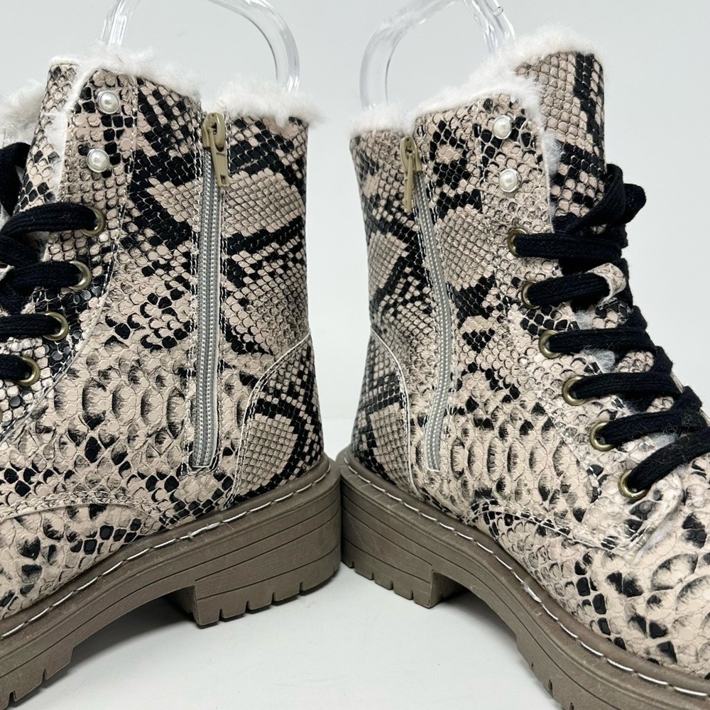 True Craft Snakeskin Combat Boots Size 8 - Picture 5 of 10